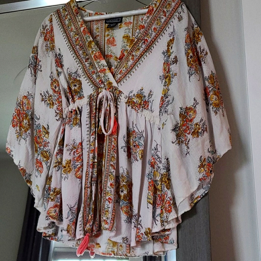 Women's small Boho top